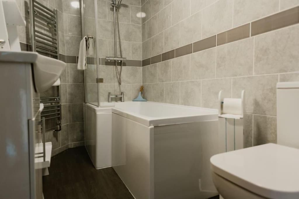 The Sea Deck Apartment - Westbrook Bay Beach - By Goldex Coastal Breaks Margate Exteriör bild