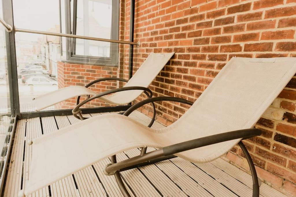 The Sea Deck Apartment - Westbrook Bay Beach - By Goldex Coastal Breaks Margate Exteriör bild